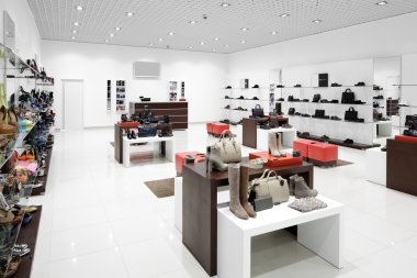 İç modern Avrupa alışveriş Ayakkabı mağazası