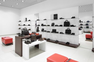 İç modern Avrupa alışveriş Ayakkabı mağazası
