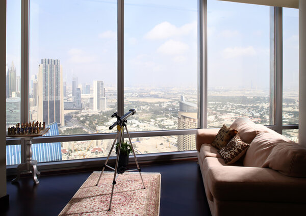 яркий интерьер гостиной
