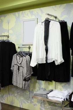 yeni iç kumaş mağazası