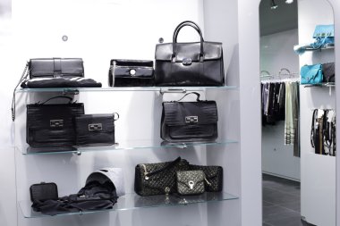 yeni iç kumaş mağazası