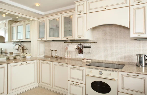 İç modern Avrupa mutfağı