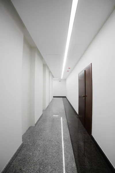 Blanco nuevo interior de la oficina — Foto de Stock