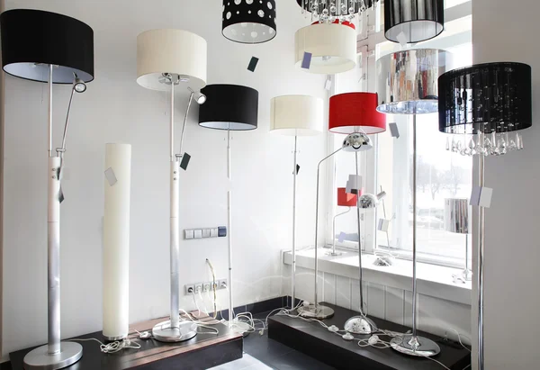 Zbrusu nový interiér moderní lampy — Stock fotografie