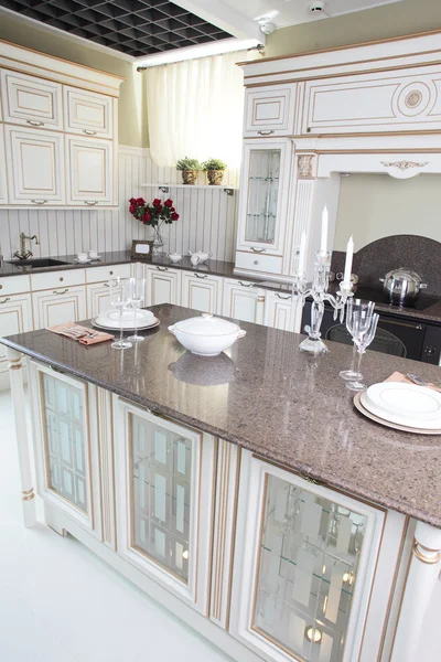 İç modern Avrupa mutfağı