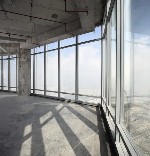 Interior de concreto bruto no topo do Dubai — Fotografia de Stock