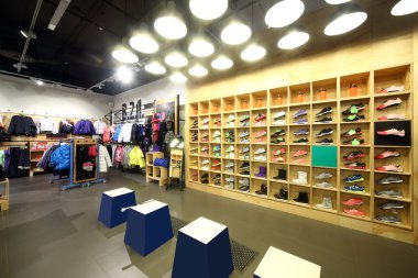 İç modern Avrupa alışveriş Ayakkabı mağazası