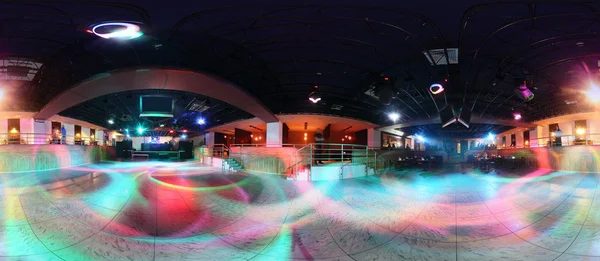 Belo europeu clube noturno interior — Fotografia de Stock