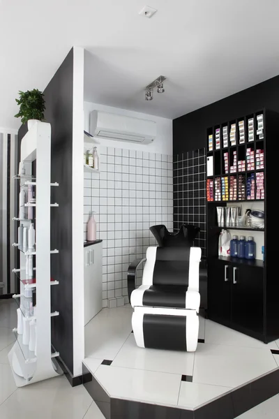 Interieur van moderne beauty salon — Stockfoto