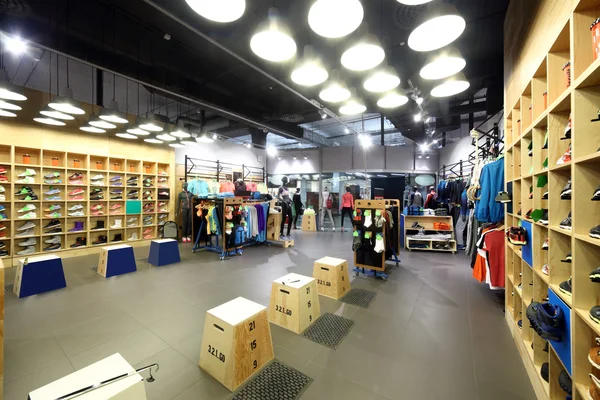 Nuevo interior de la tienda de tela —  Fotos de Stock