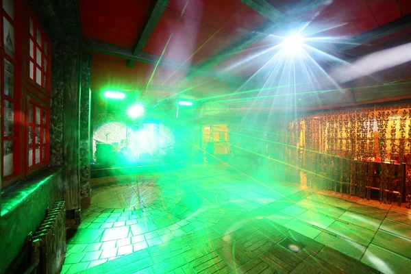 Belo europeu clube noturno interior — Fotografia de Stock