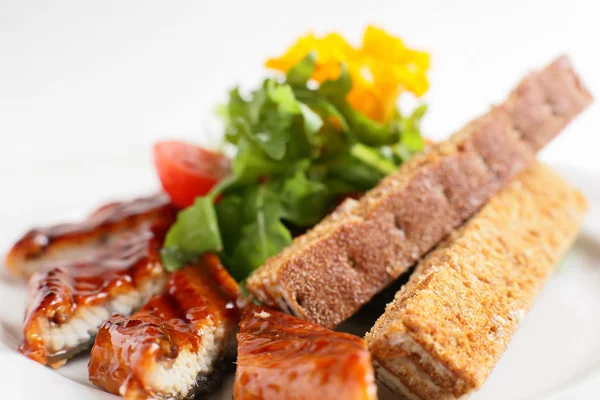 추위와 맛 있는 유럽 샐러드 — 스톡 사진