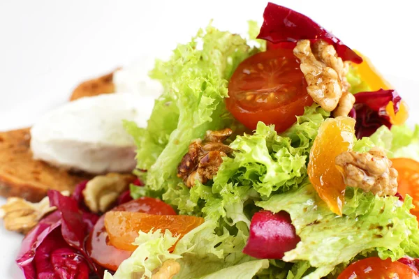 Koud en smakelijke Europese salade — Stockfoto