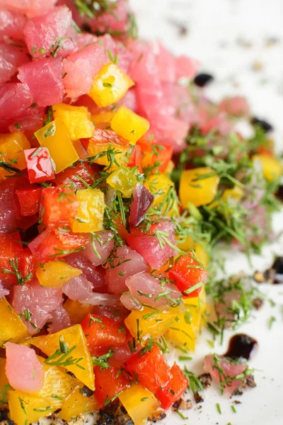 Koud en smakelijke Europese salade — Stockfoto