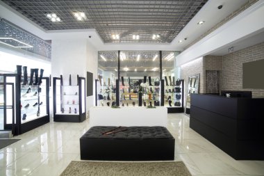 İç modern Avrupa alışveriş Ayakkabı mağazası