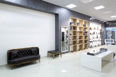 İç modern Avrupa alışveriş Ayakkabı mağazası