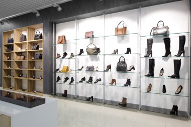 İç modern Avrupa alışveriş Ayakkabı mağazası