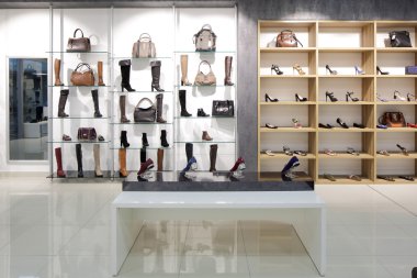 İç modern Avrupa alışveriş Ayakkabı mağazası