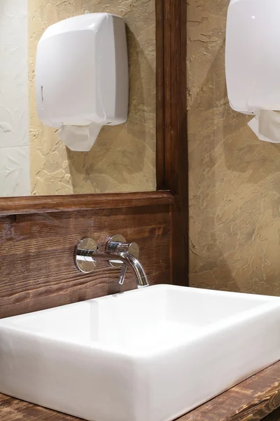 Interior dari toilet modern dalam gaya eropa — Stok Foto