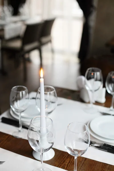 Restaurante europeu em cores brilhantes — Fotografia de Stock