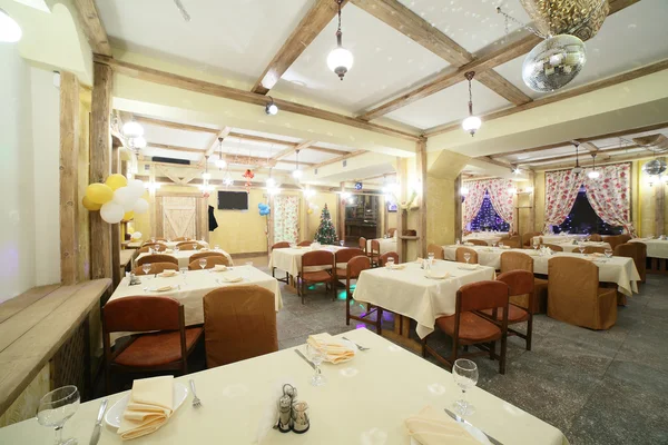 Europeiska restaurang i ljusa färger — Stockfoto