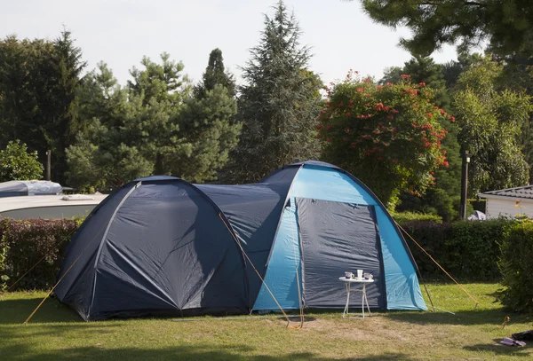 Zelt auf dem Campingplatz Stockbild