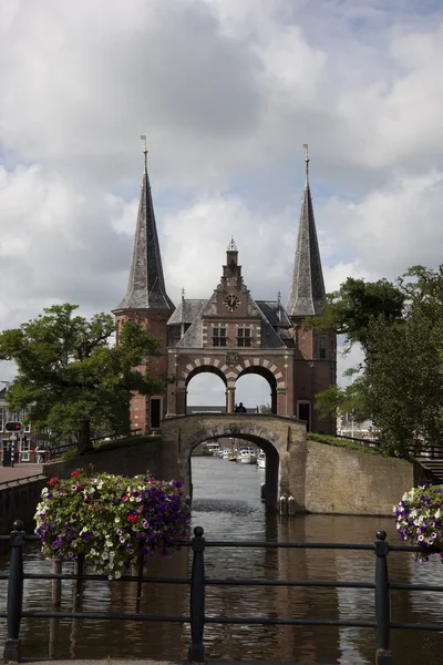 Oude water gate — Stockfoto