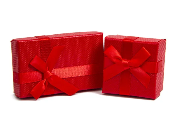 Два Красных Подарка Коробка Рождество Луком Изолированы Белом Фоне — стоковое фото