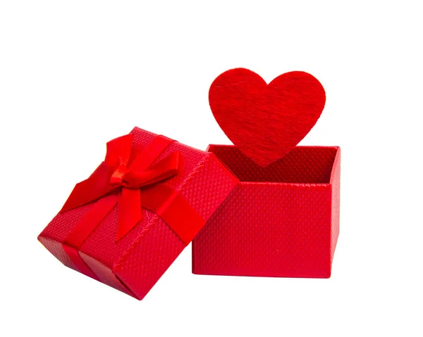 Rote Geschenkbox Offen Mit Filzherz Liebe Konzept Isoliert Auf Dem — Stockfoto