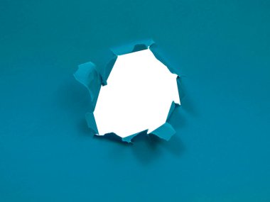 Mavi yırtık kağıt deliği hasarlı çerçeve metin için izole edilmiş arkaplan