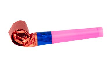 Beyaz arka planda izole edilmiş parti düdüğü folyo altını