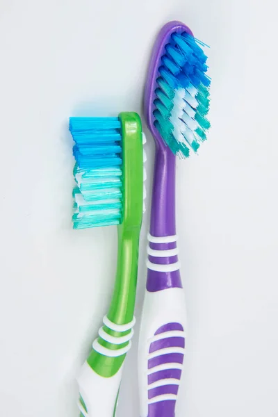Mehrfarbige Zahnbürste Für Zähne Auf Weißem Hintergrund — Stockfoto
