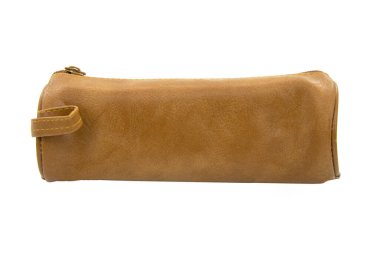 Beyaz arka planda izole edilmiş uzun deri kalem kutusu kabı