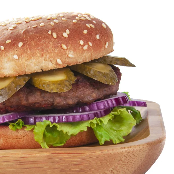 Hambúrguer Saboroso Fast Food Com Carne Bovina Cebola Pepinos Salada — Fotografia de Stock