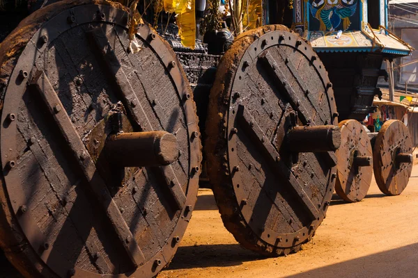 Traditionele ratha grote kleine strijdwagens wielen — Stockfoto