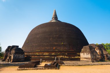 rankoth vehera stupa arka polonnaruwa Budist