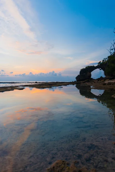 Sunset Natural Bridge Water Mirror Reflected Sky — Stock Photo, Image