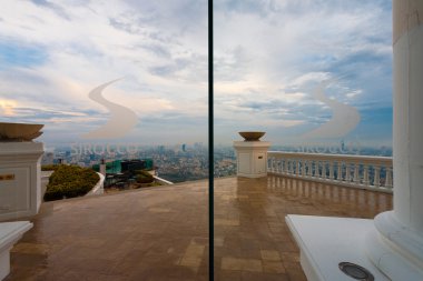 veranda sirocco Restoran skybar bangkok manzarası
