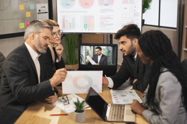 Elektronik toplantı konsepti.