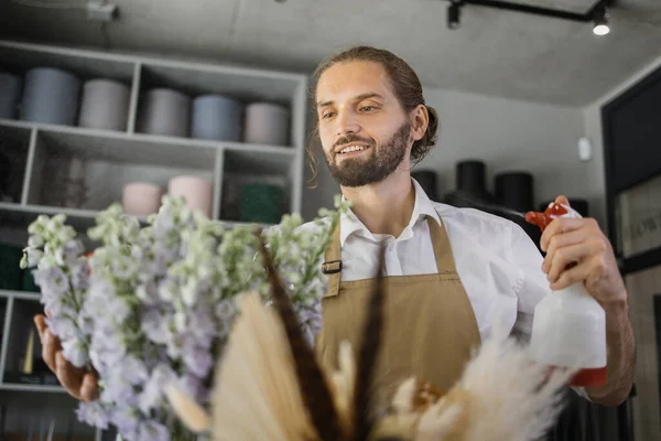 Smiling Florist Uniform Work Flower Shop Counter Taking Care Different — Photo