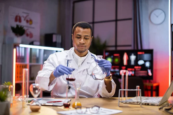 Scientific Innovations Positive Smart Enthusiastic African American Man Scientist Looking — Stok fotoğraf