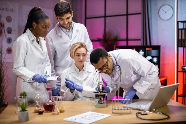 View Modern University Research Laboratory Multiracial Team Young Scientists Performing — Zdjęcie stockowe