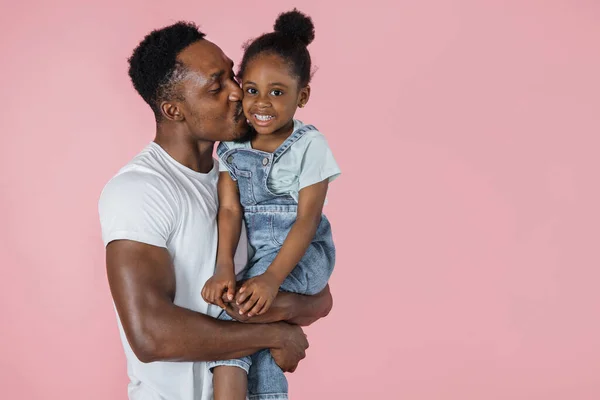 Family Love Horizontal Portrait Happy Afro Daddy Embracing His Cute — Foto de Stock