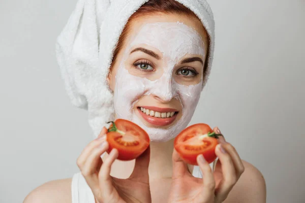 Portrait Caucasian Young Woman White Clay Mask Towel Her Face — Fotografia de Stock