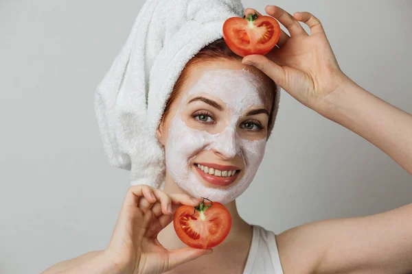 Smiling Young Woman White Clay Mask Face Holding Fresh Tomato — Fotografia de Stock
