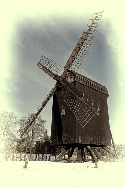 Oude windmolen — Stockfoto