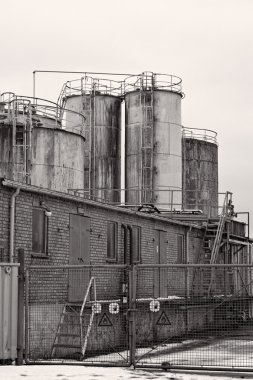 eski petrol tankları