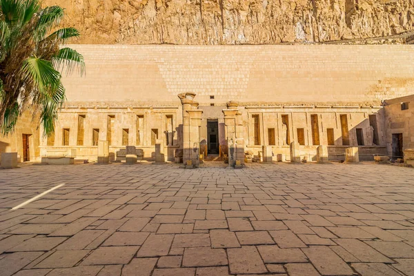 Hall in Hatshepsut temple — Stockfoto