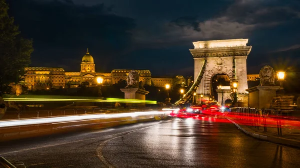 Night Chain Bridge Budapest Long Exposure —  Fotos de Stock