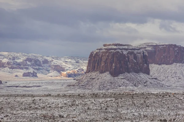 Classic Southwest Desert Landscape Snow Ground Monument Valle — Stock Photo, Image